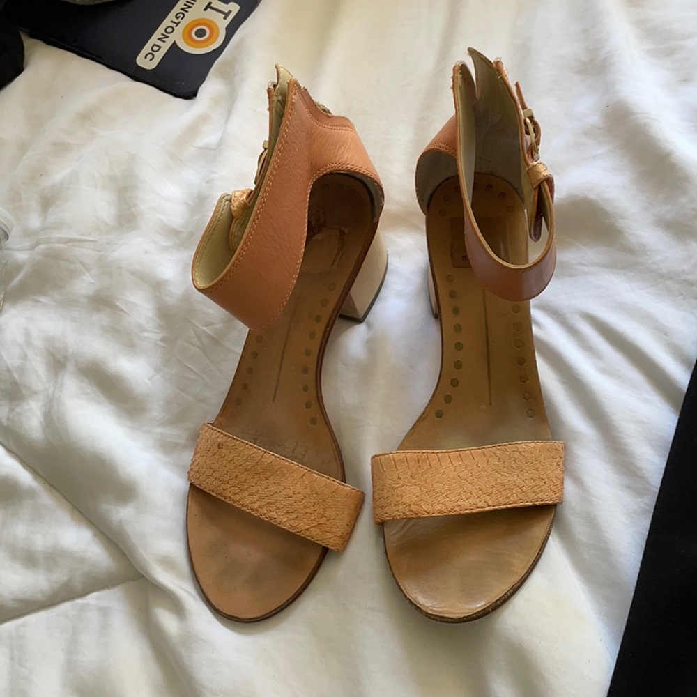 Dolce Vita leather sandals